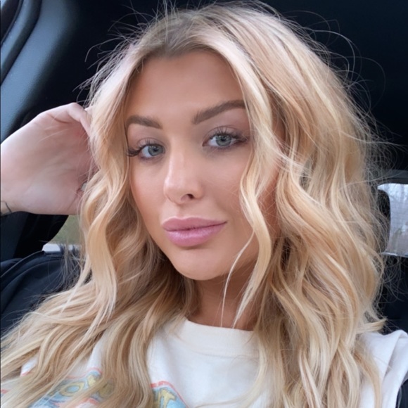 Meet your Posher, Alexa - Picture 1 of 1